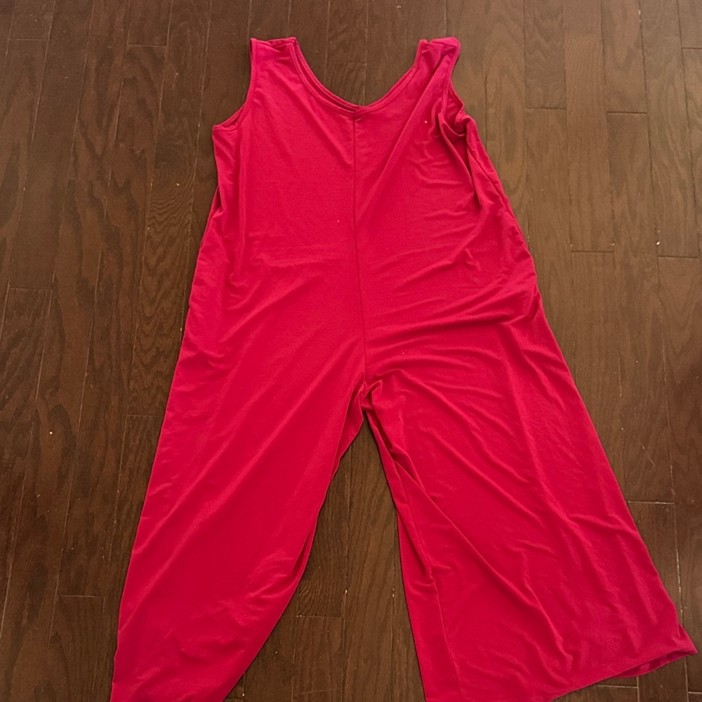 LuLaRoe Rich Red Top